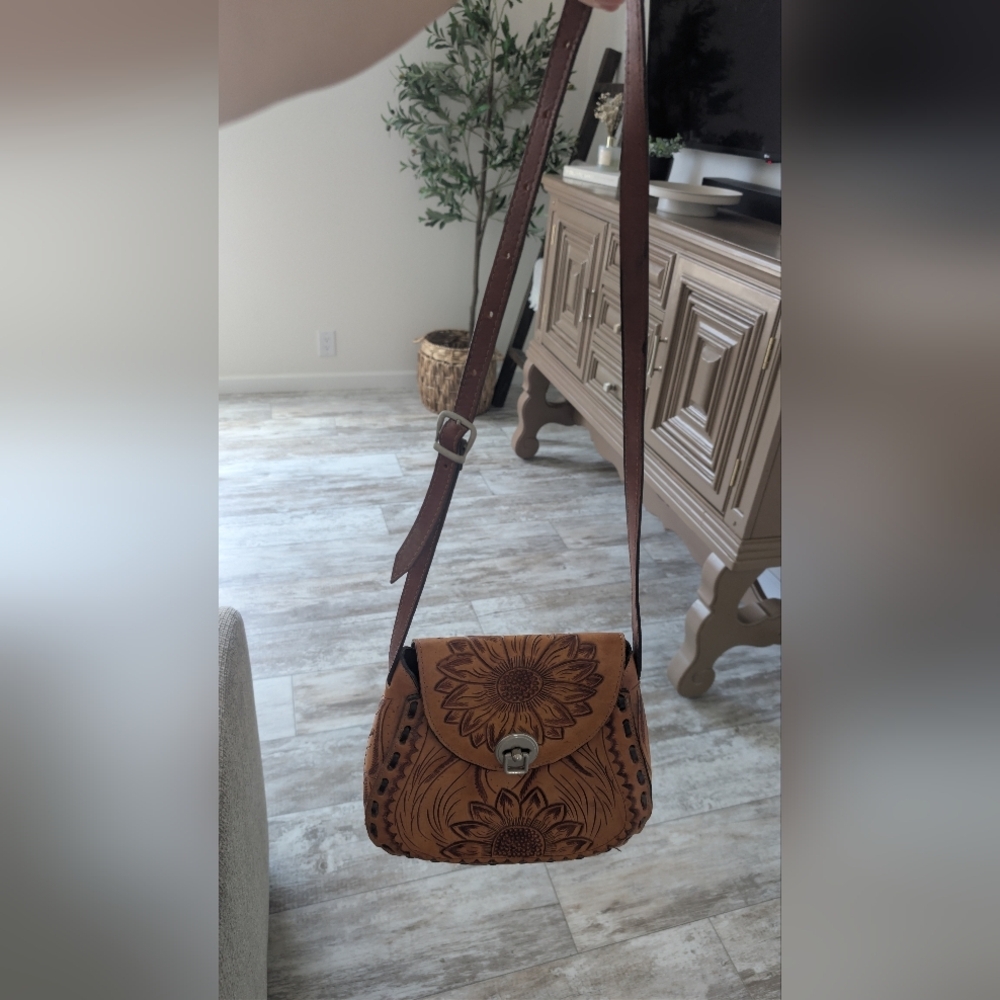 Sunflower Embossed Tan Leather Crossbody Bag Unique Personalized Leather Bag - Picture 13 of 14